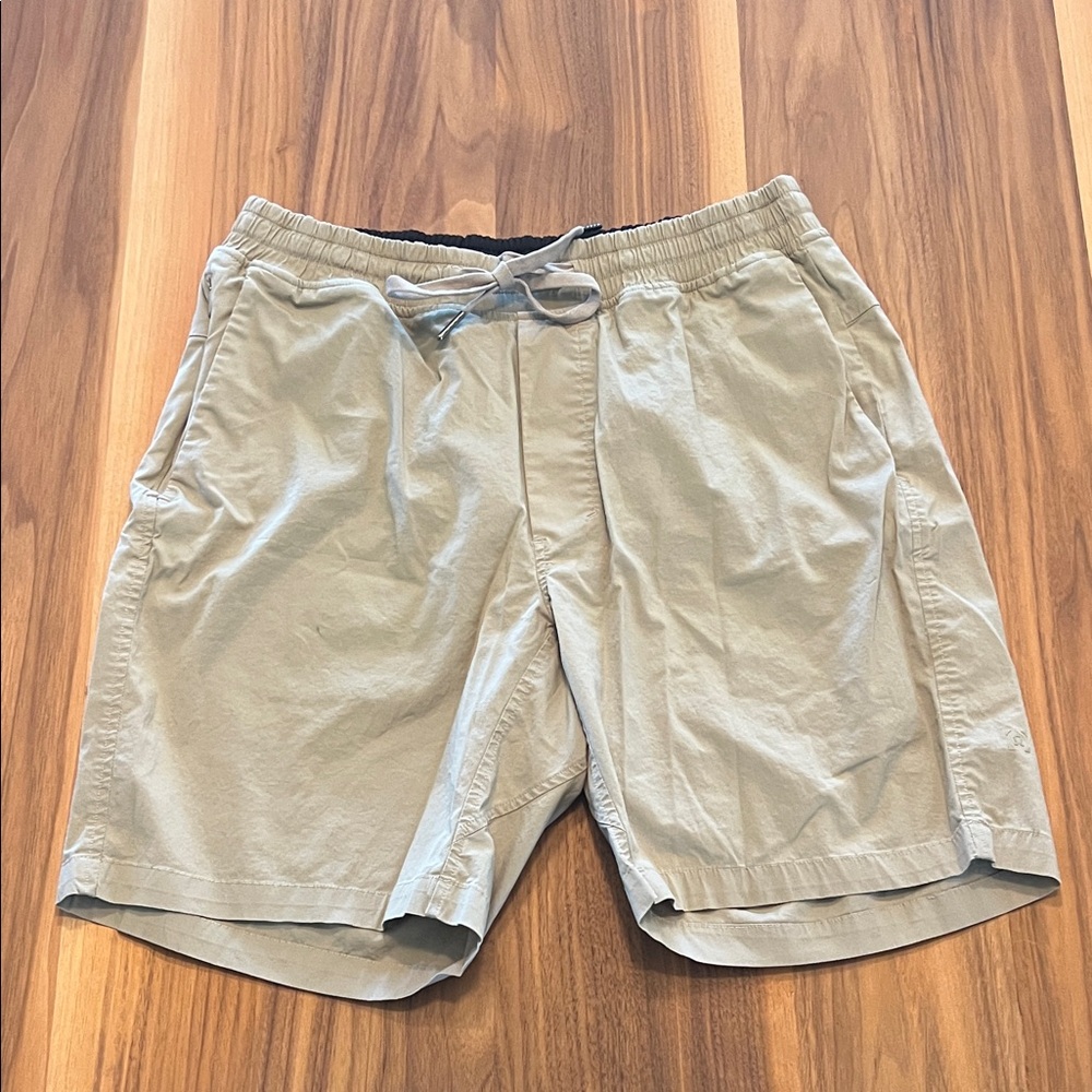 Lululemon Men's Tan Drawstring Shorts. Size Medium.